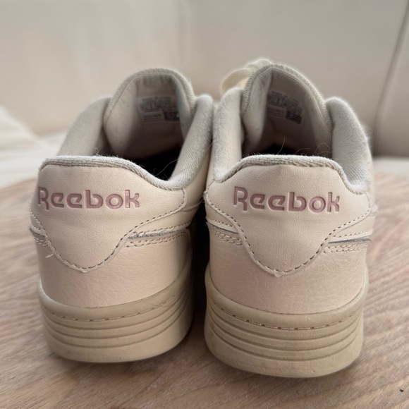 REEBOK Court Advance Ivory & Pink Womens Sneaker Size 7.5 - Picture 4 of 8